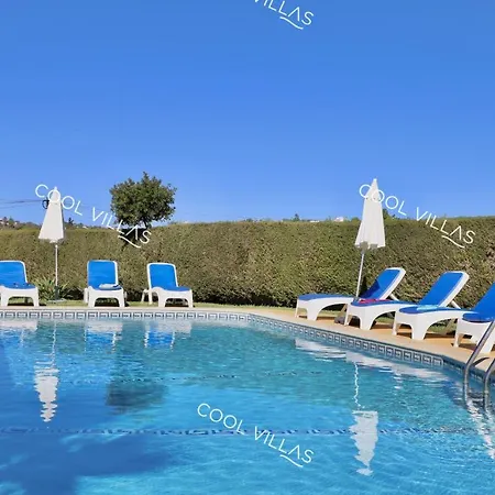 Lilac - Walking Distance To Villa