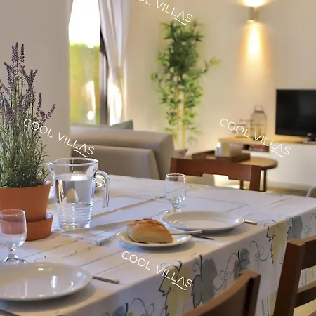 Lilac - Walking Distance To