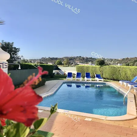 Lilac - Walking Distance To Vila