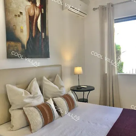 Lilac - Walking Distance To *